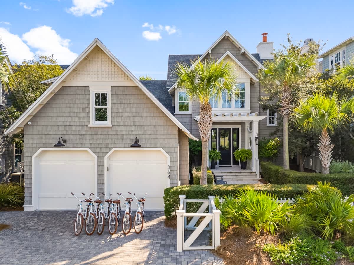 Welcome to '30A Dunes' by Stay on 30a! Home features 6 adult bikes and 2 driveway spaces.