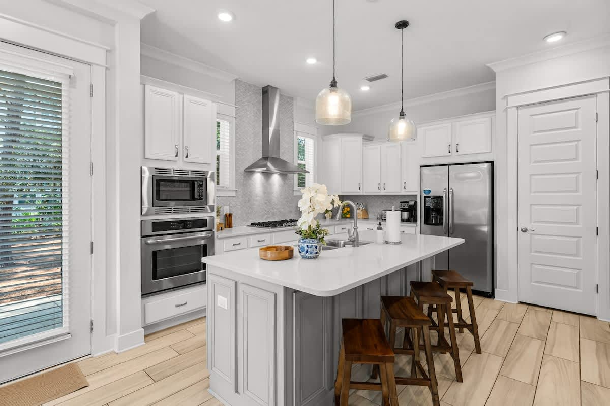 Enjoy cooking with family in the gourmet kitchen!