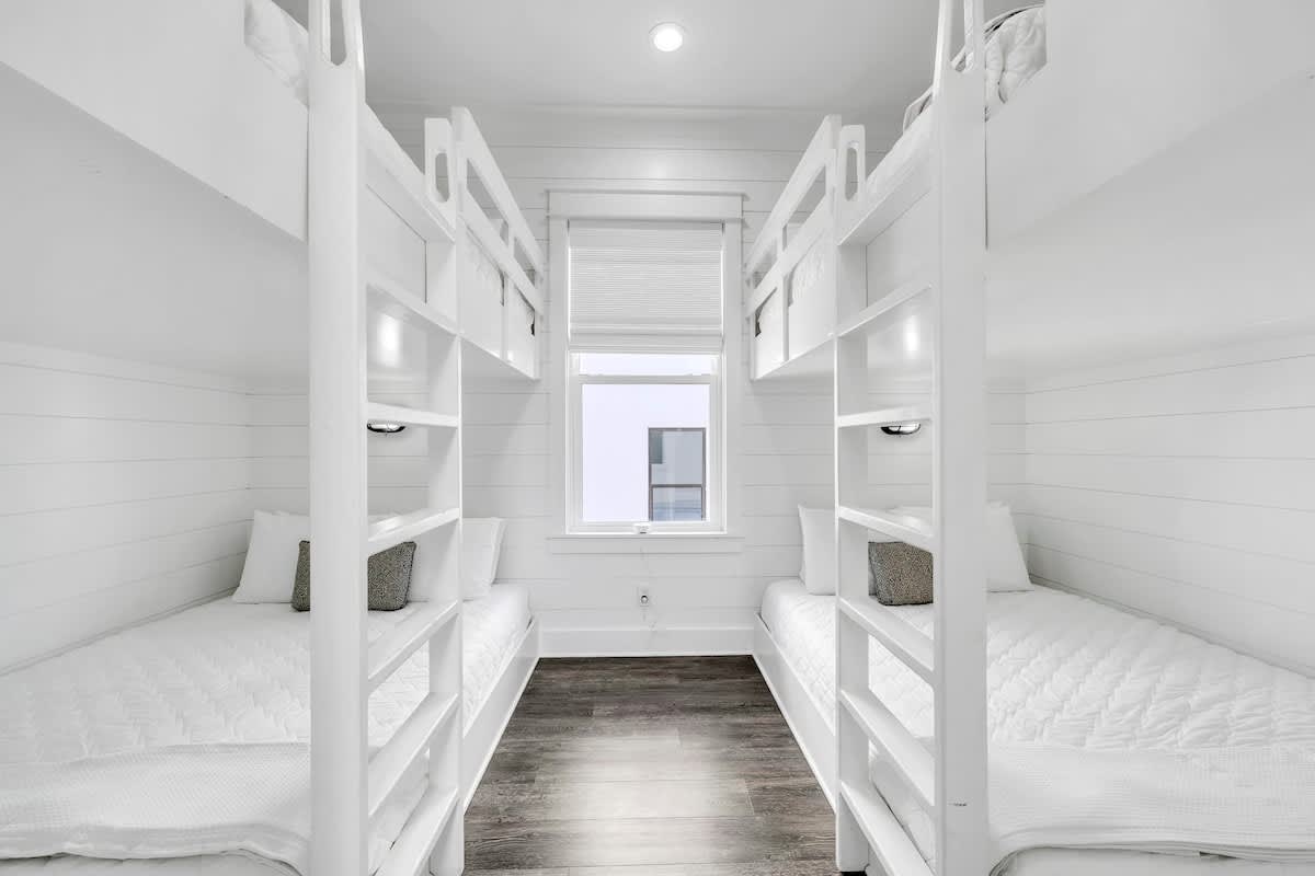 Built-in bunk room for comfortable group stays!