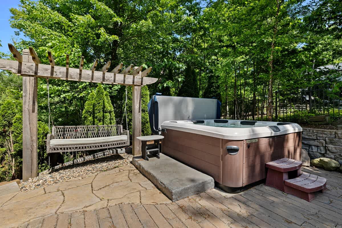 The Moose House’s amazing outdoor living spaces are always a hit.
