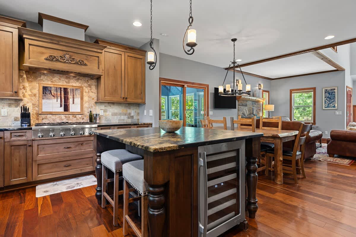 Serving and entertaining is a breeze here.