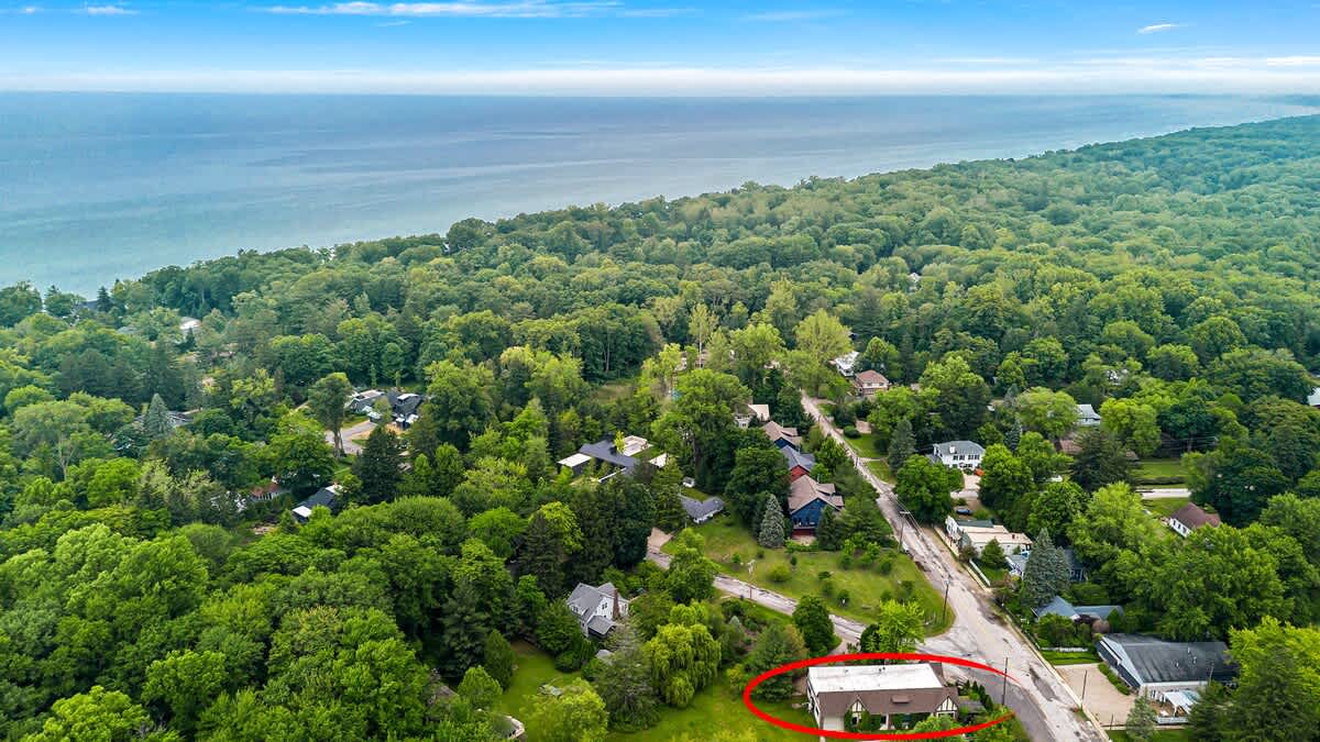 Another bird's-eye view showing how close we are to Lake Michigan.