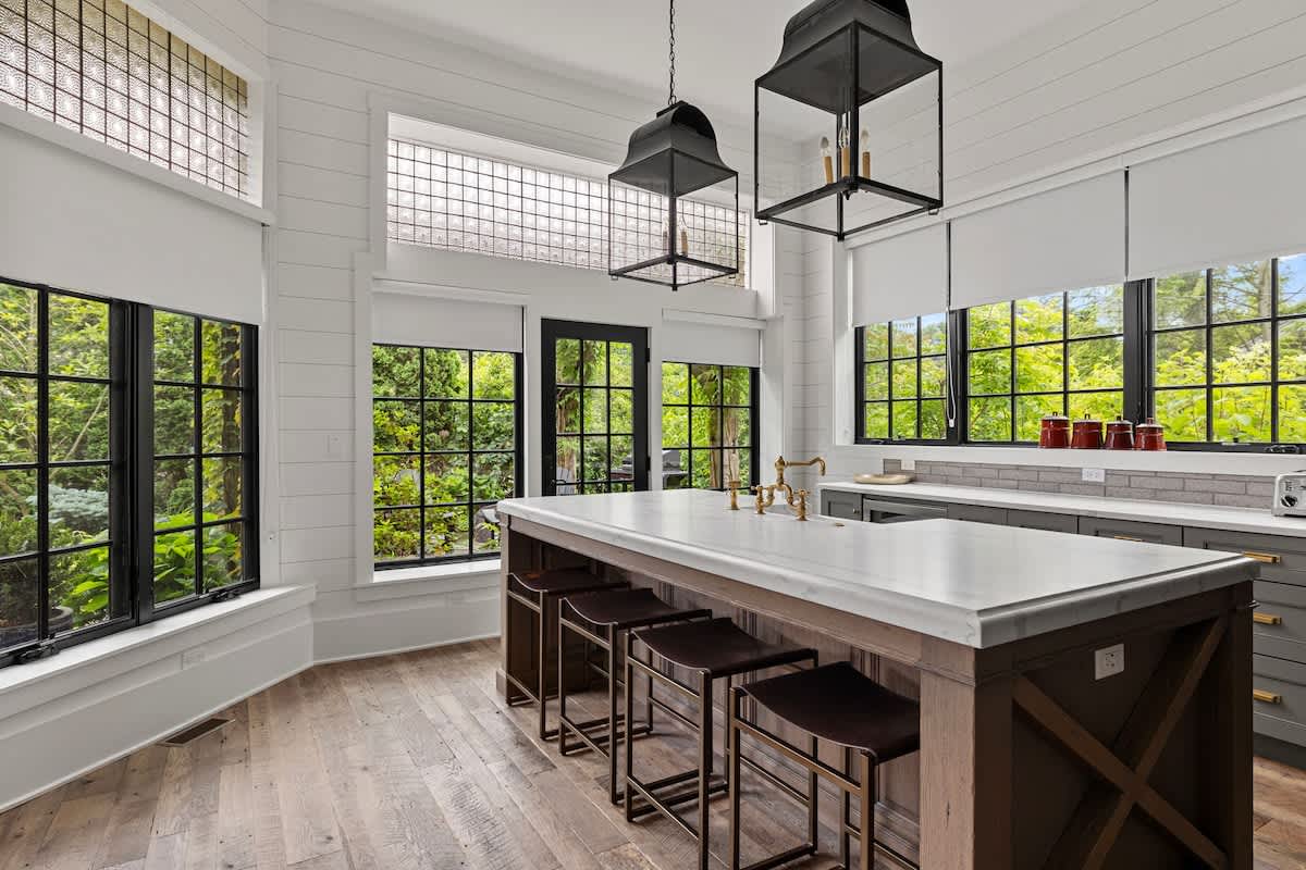 A refined kitchen offers a blank slate for even the most discerning of chefs to create on.