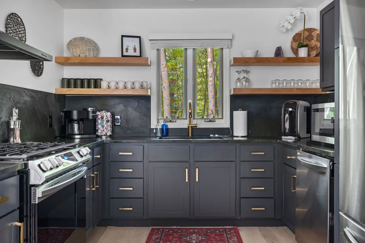 The Coyote's kitchen was built for serious cooking & entertaining.
