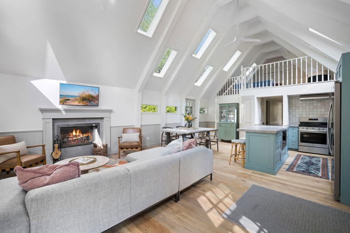 Open sightlines in the social spaces keep everyone included in the fun