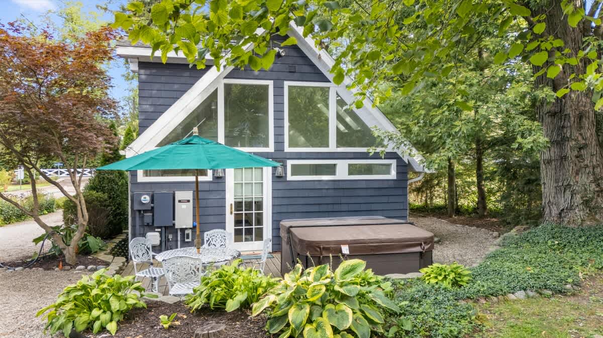 A perfect blend of charm, comfort, and hot tub luxury.