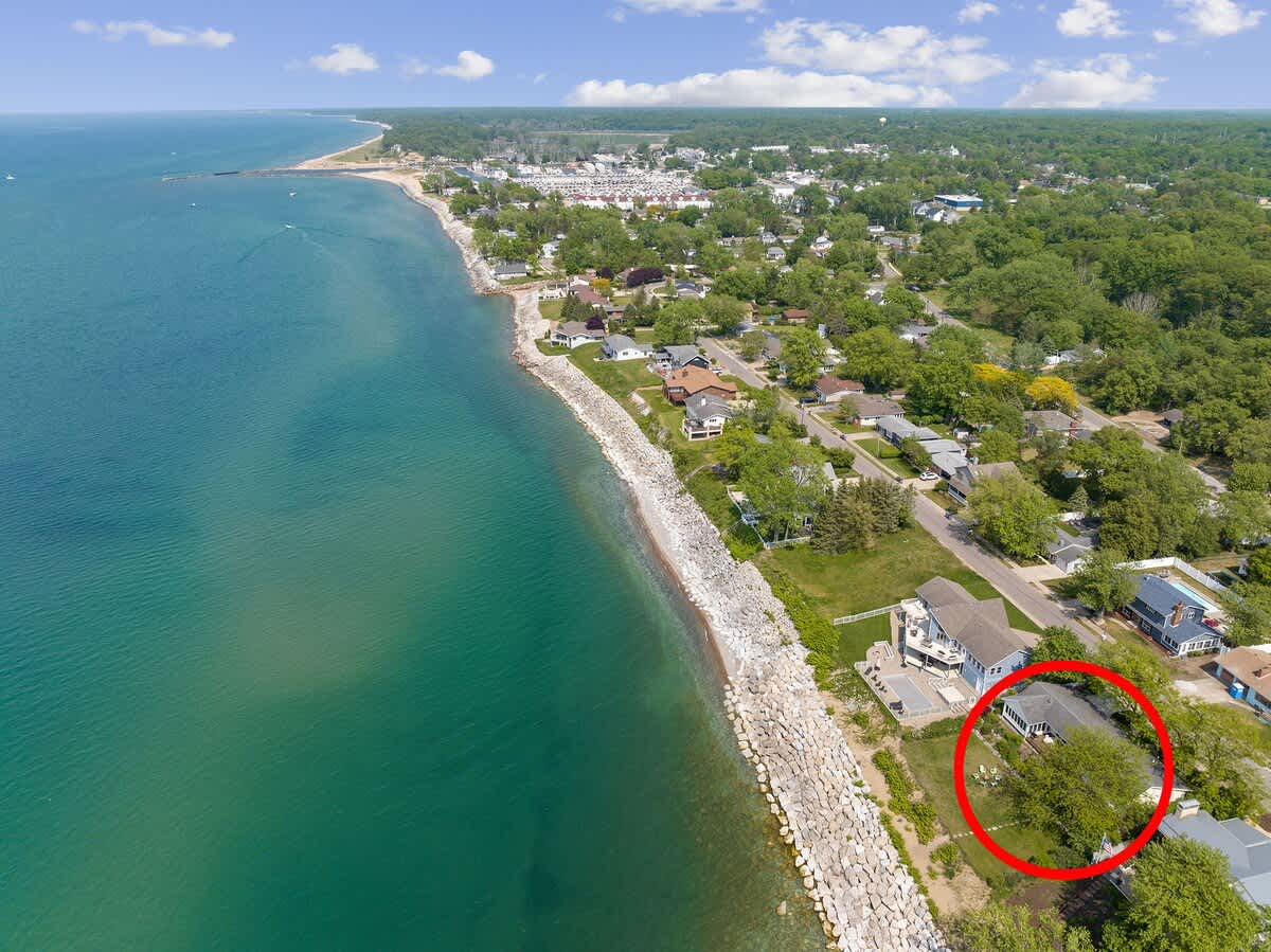 We are minutes away from downtown New Buffalo.