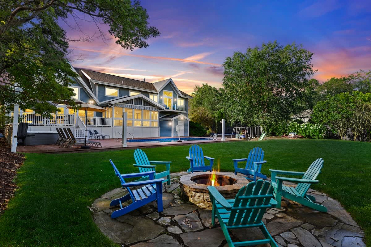 Spend a magical evening under the stars by the fire pit.