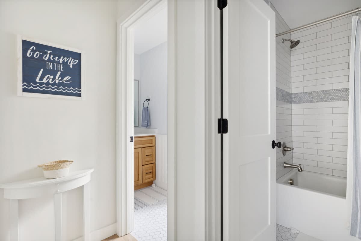 Multiple bathrooms makes hosting groups a breeze at Greystone Cottage!