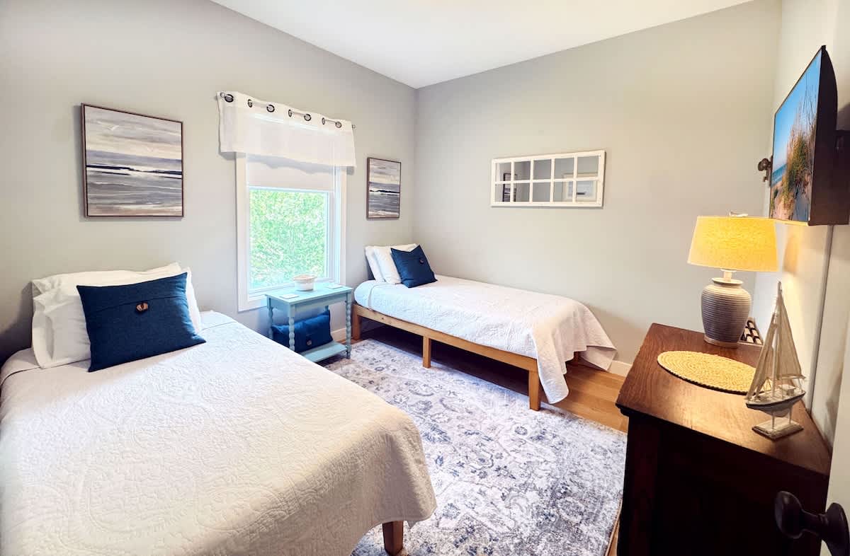 Bedroom 2 is on the main level & has 2 twin-size beds.