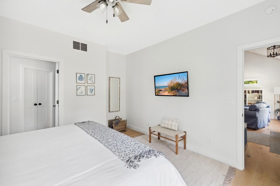 The smart television and luxurious linens enable you to unwind in style.v