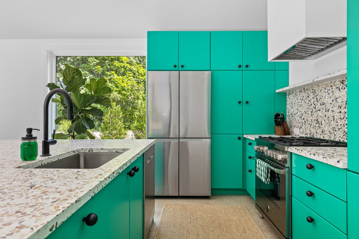 High-end appliances ensure seamless prepping & serving for any size meal.