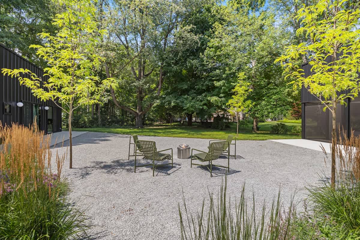 There's plenty of room for yard games and outdoor fun.