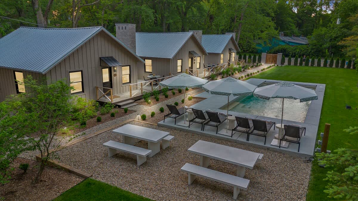 This charming cottage is the perfect spot to unwind and soak in the beauty of nature.