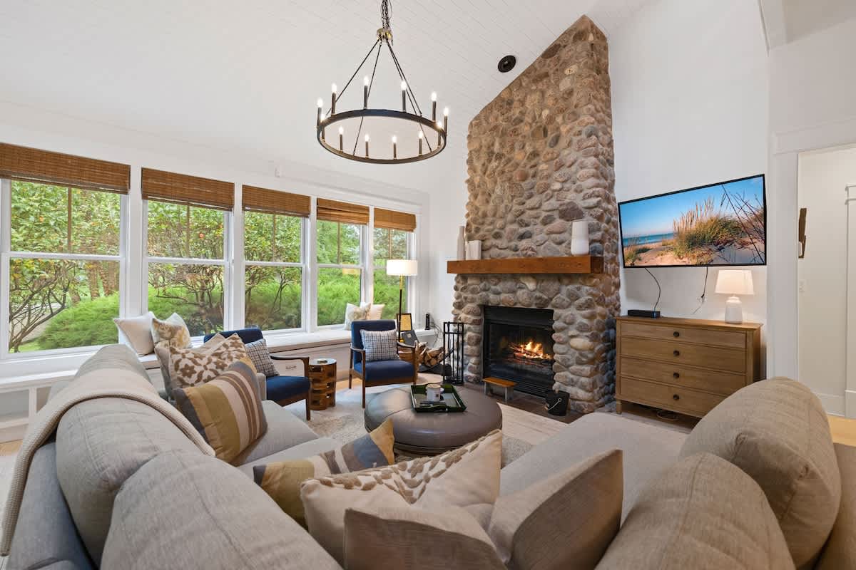 Open and spacious living areas are ideal for entertaining.