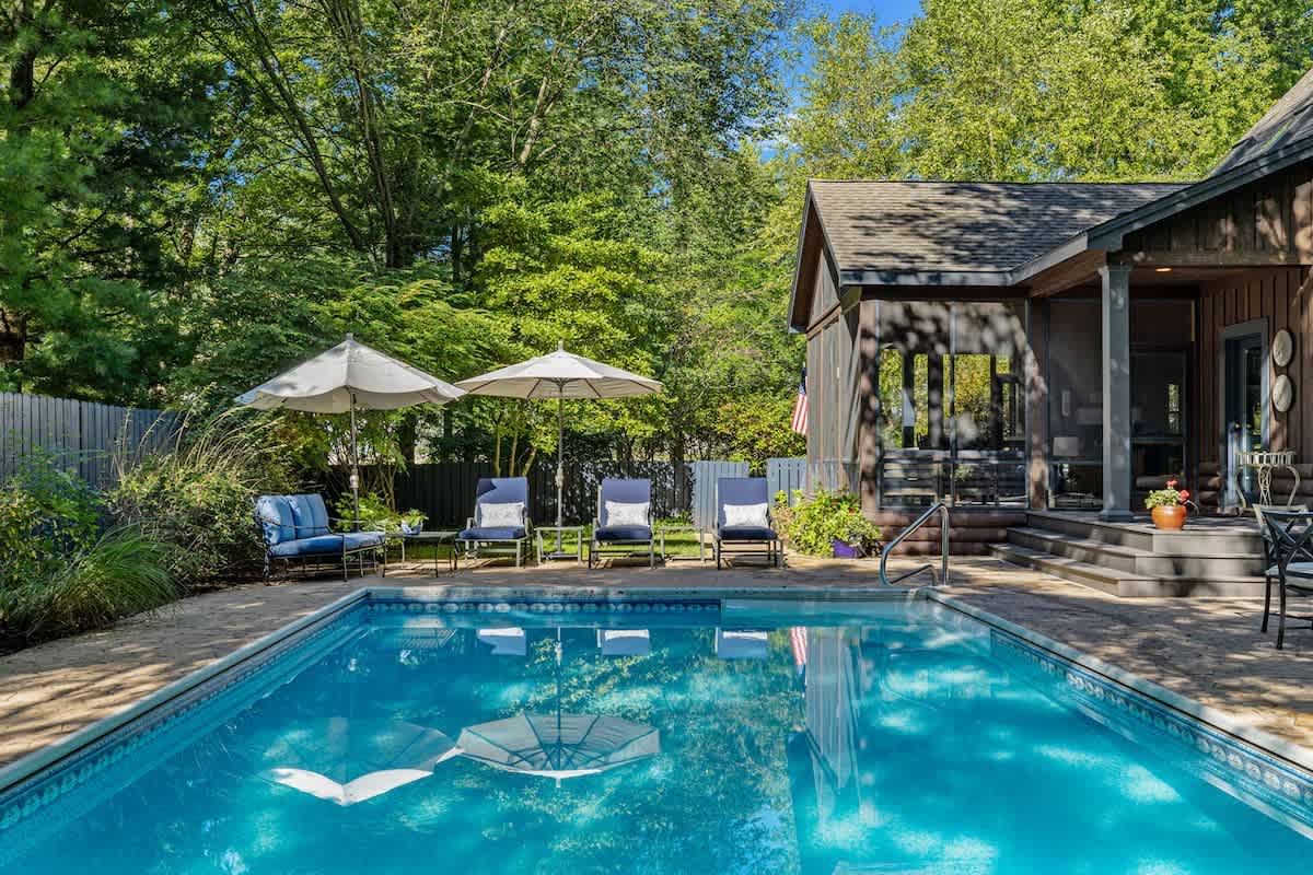 Surround yourself with greenery while enjoying a swim.