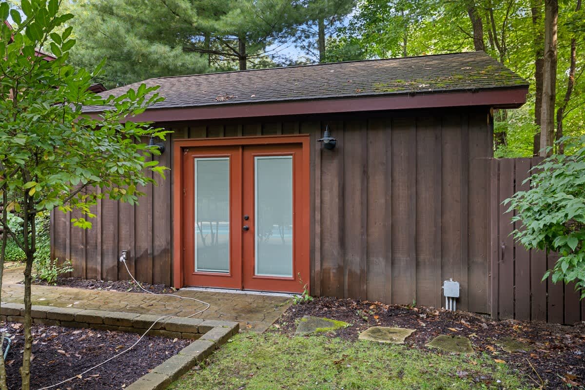 Rustic home designs are everywhere you go outdoors.
