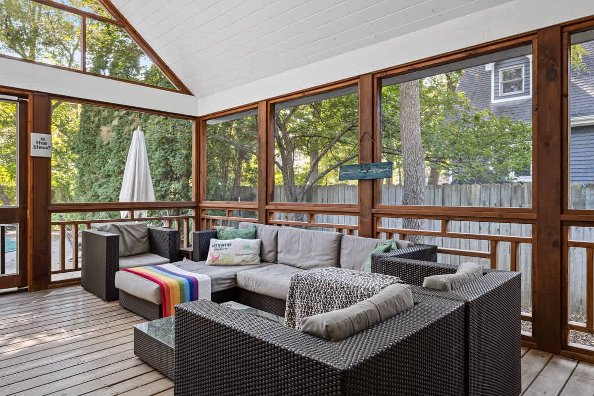 Relax the day away on our inviting porch. Summer afternoons just got better.