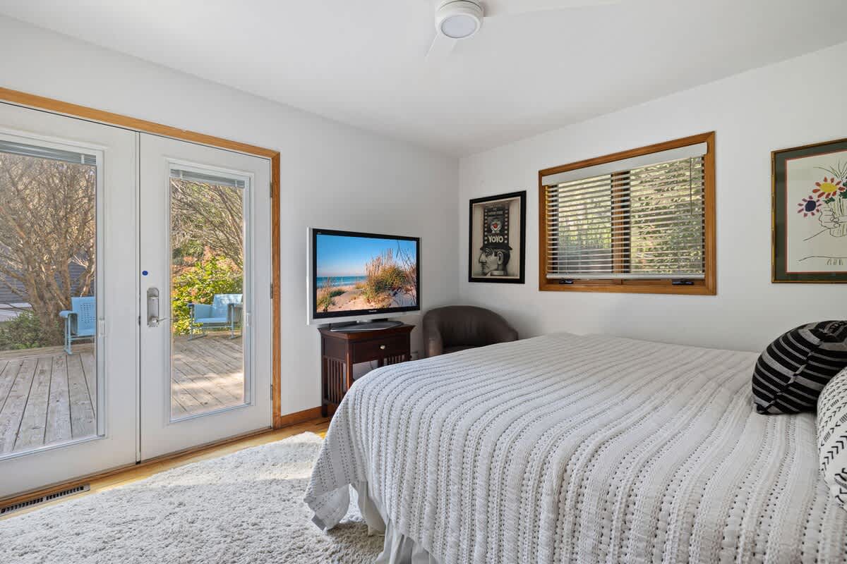 You can choose to watch a movie or the birds singing in the trees.