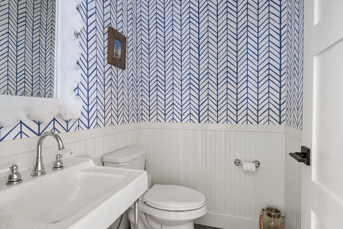 Tasteful décor and accessories are a hallmark found in every Gasthaus Fox room.