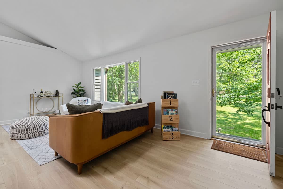 Step into a vacation home built around simple elegance and Nature's beauty.