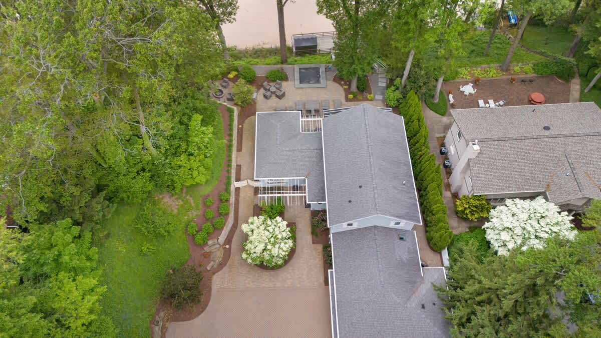 Living the dream with this stunning view from above!