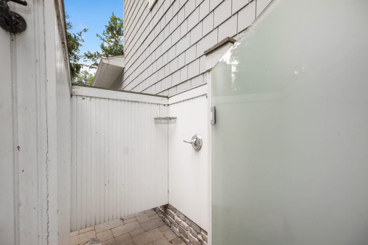 An outdoor shower made for beachy bliss.
