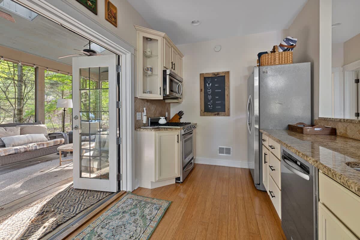 We regularly hear our guests appreciate the design of this comfy vacation home.