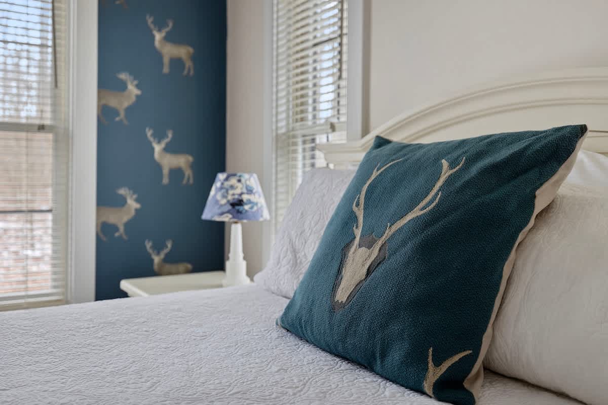At Deer Haus, we pay attention to every detail. The result? A magical vacation.