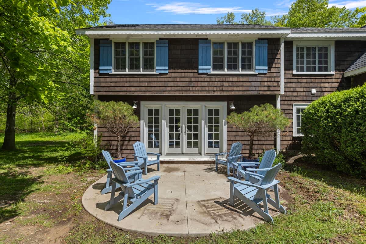 Reclining in Adirondack chairs with your family or friends, drink in hand. Ah-h.