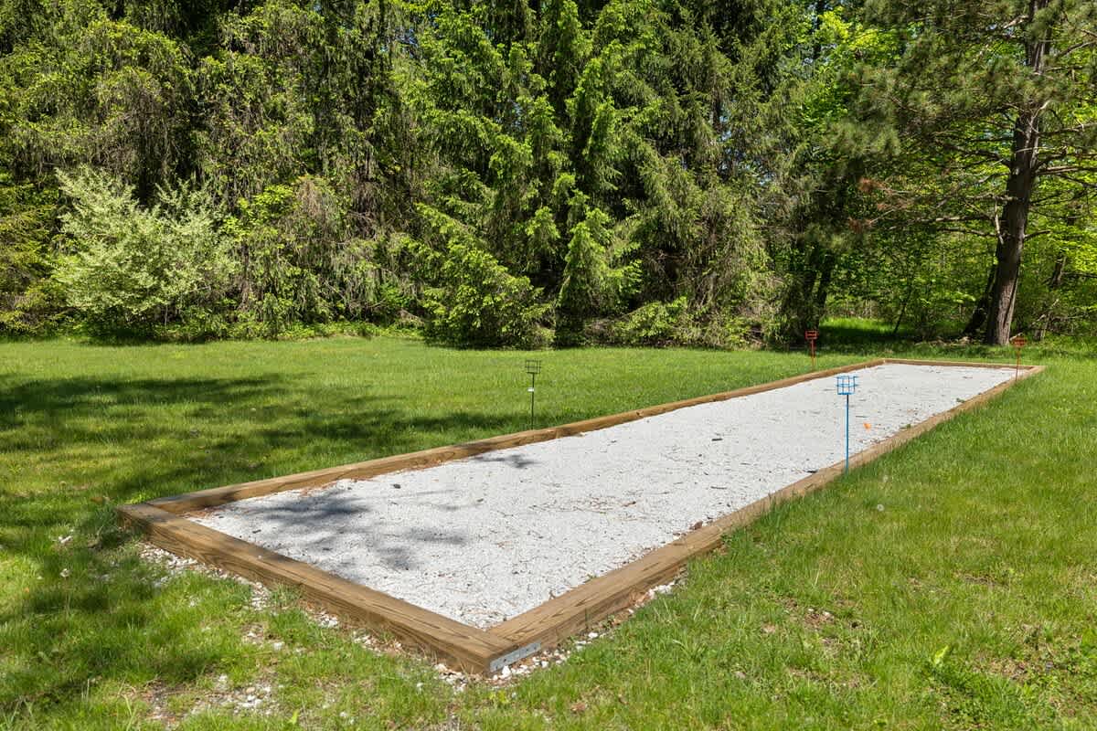 Anyone who knows how to play - or wants to learn - bocce ball, we've gotcha'.