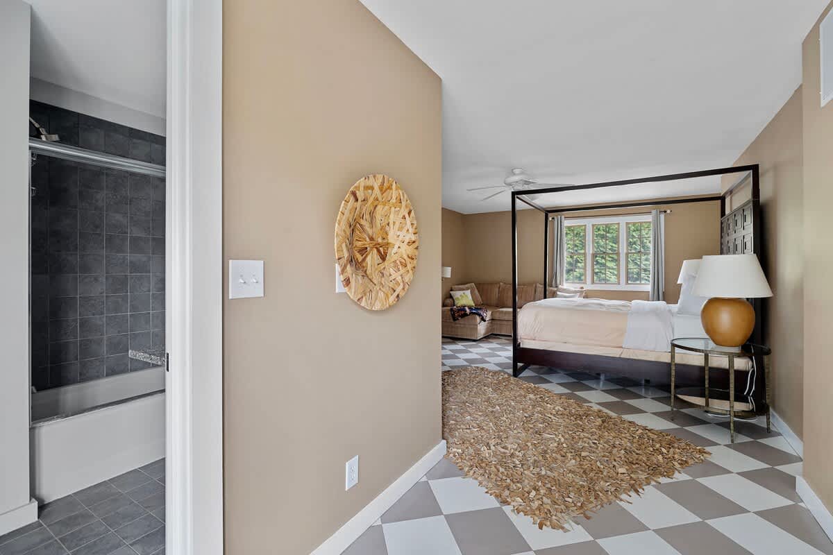 A hallmark of Rabbit Run? Deluxe, spacious bedrooms with Ensuite bathrooms.