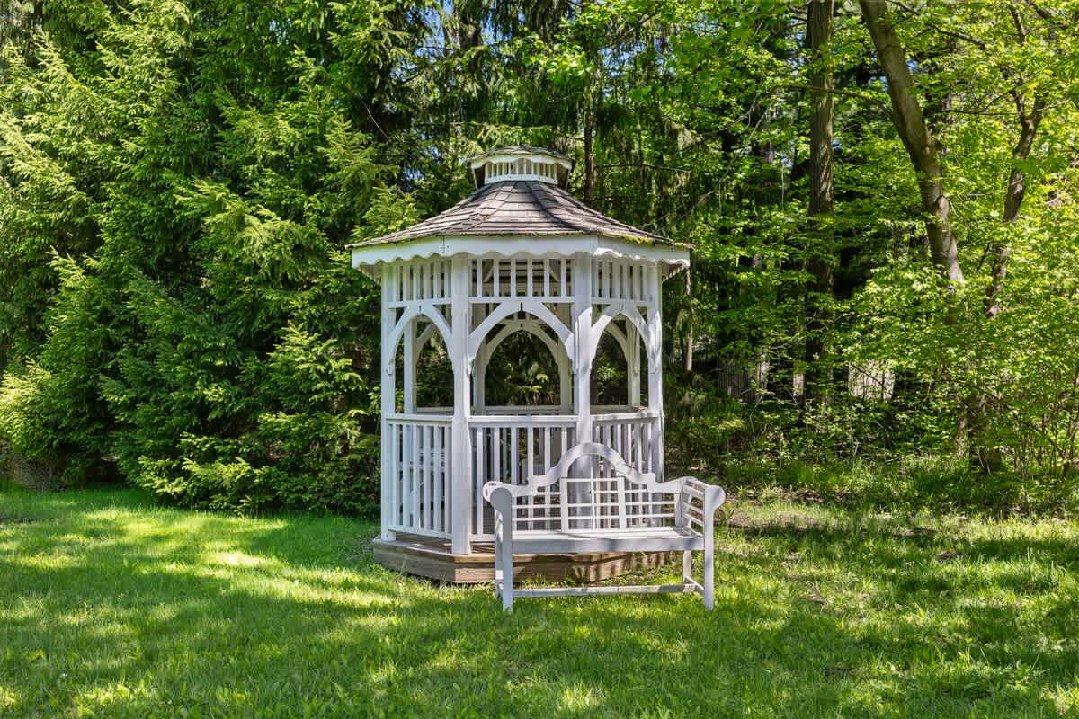 Sweet, sweet, sweet. It's time for some true-blue R-and-R, yes?