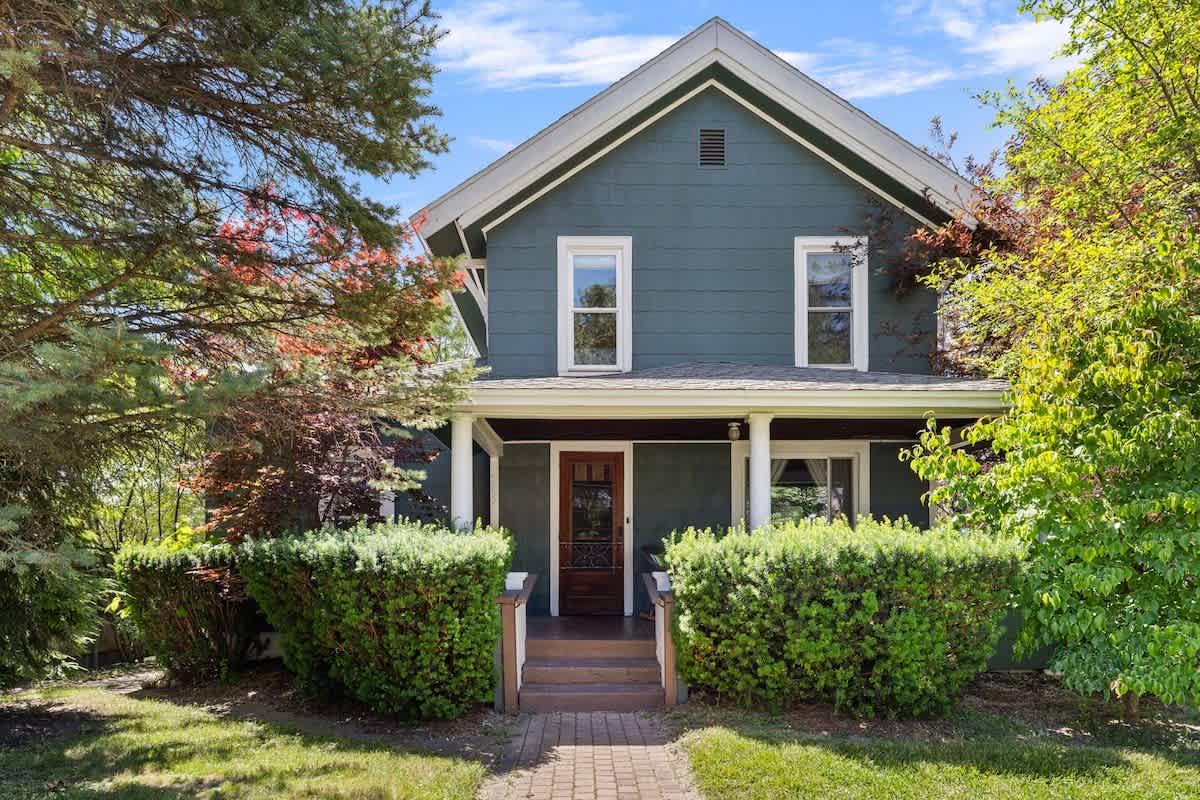 A hidden gem in a peaceful, leafy setting.