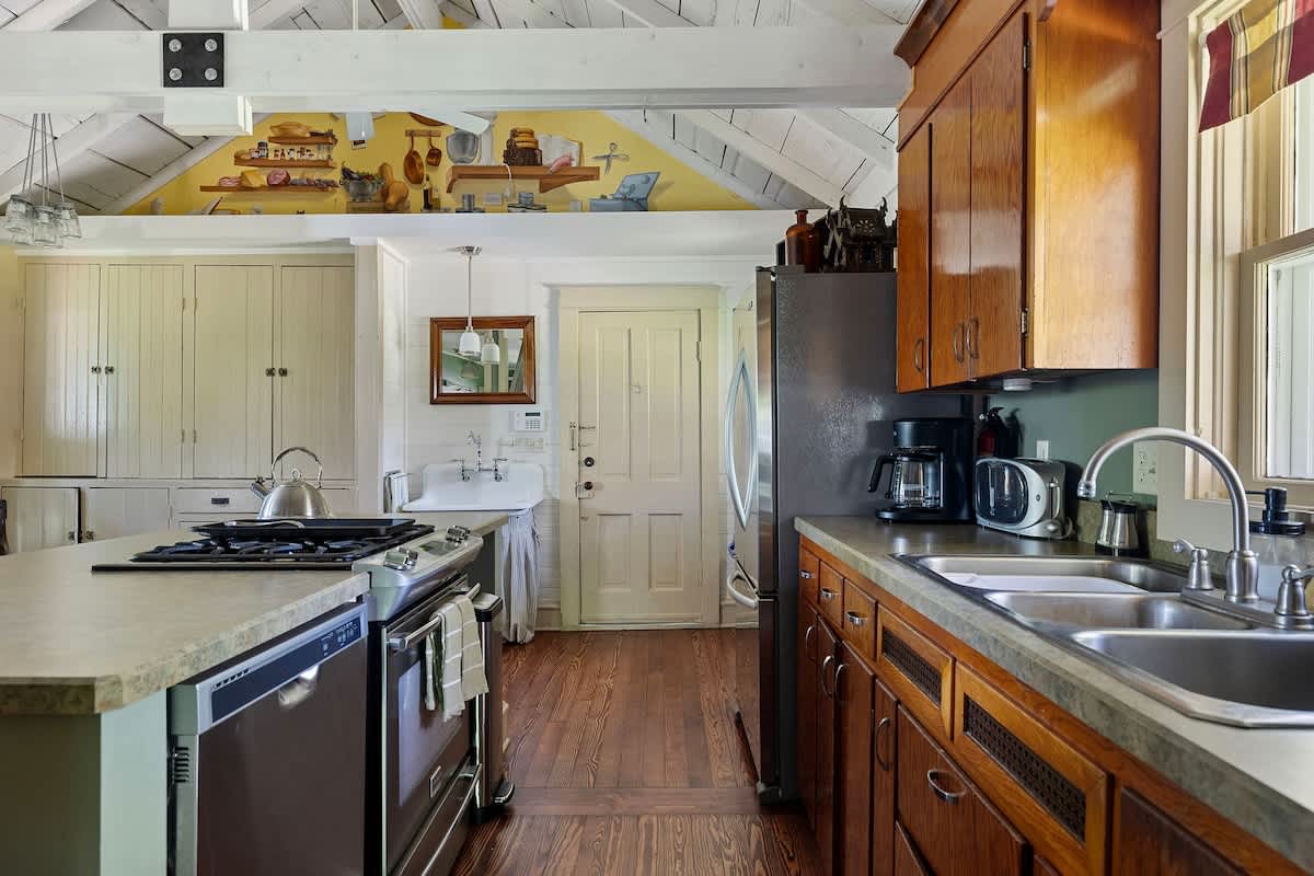 Efficiency meets charm in every corner!