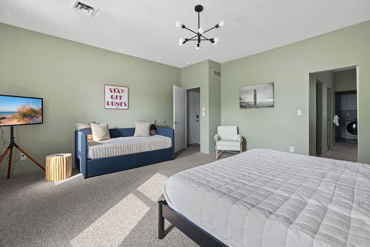 Bedroom 2 has a king-size bed & a twin-size daybed.