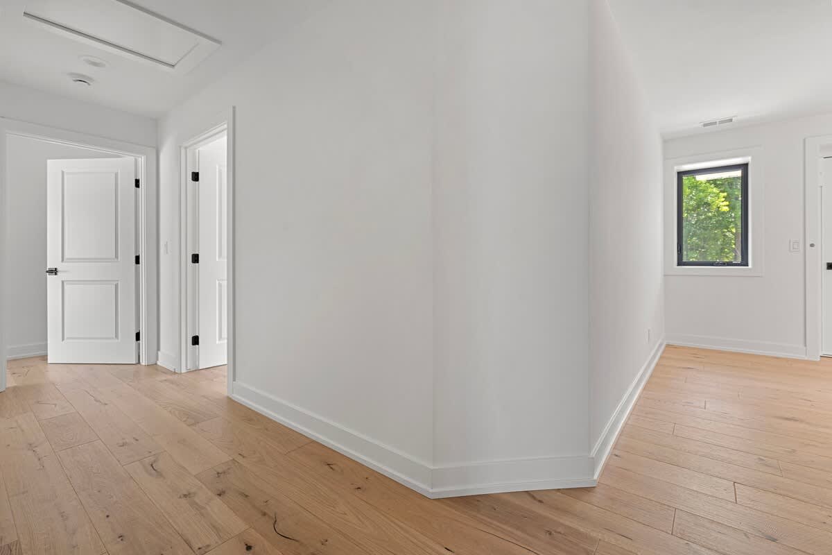 Dunegrass Path being one of most special properties, offers numerous accessible features and amenities - Wide and welcoming hallway, perfect for all mobility needs.