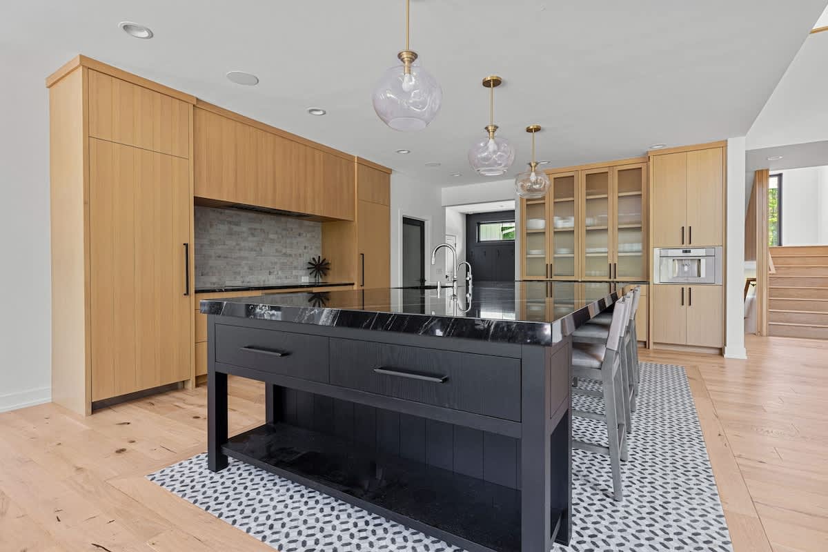 The perfect blend of modern and rustic vibes.