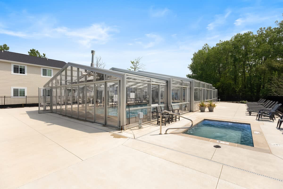 Heated pool and hot tub—your spa day starts here!