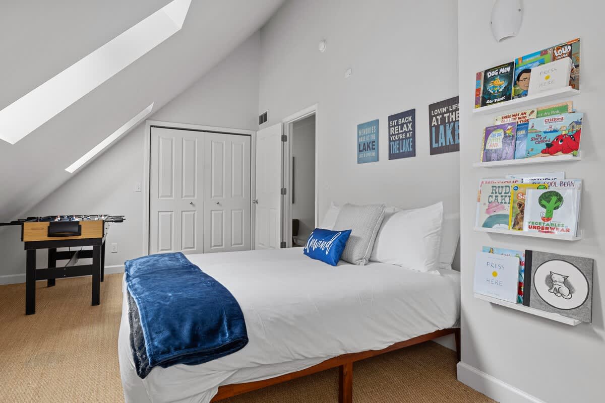 A nook of dreams and endless adventures.