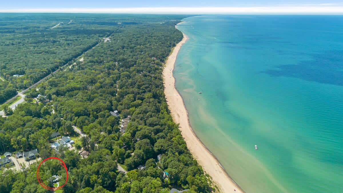 From treetops to turquoise waters—paradise found.