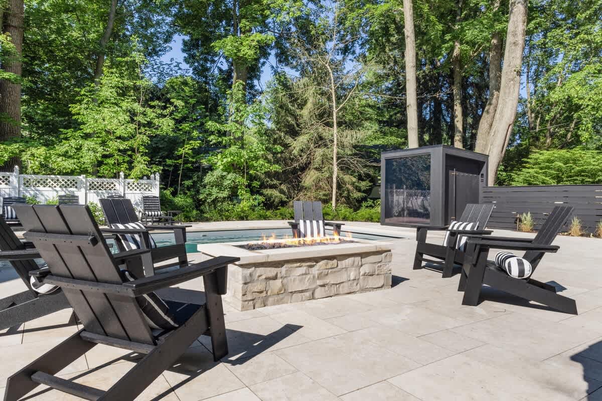 Pool by day, fire pit by night—unwind in every season.
