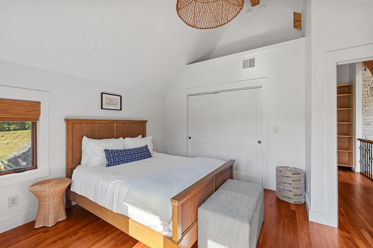 This is what effortless comfort looks like. Time to unwind.