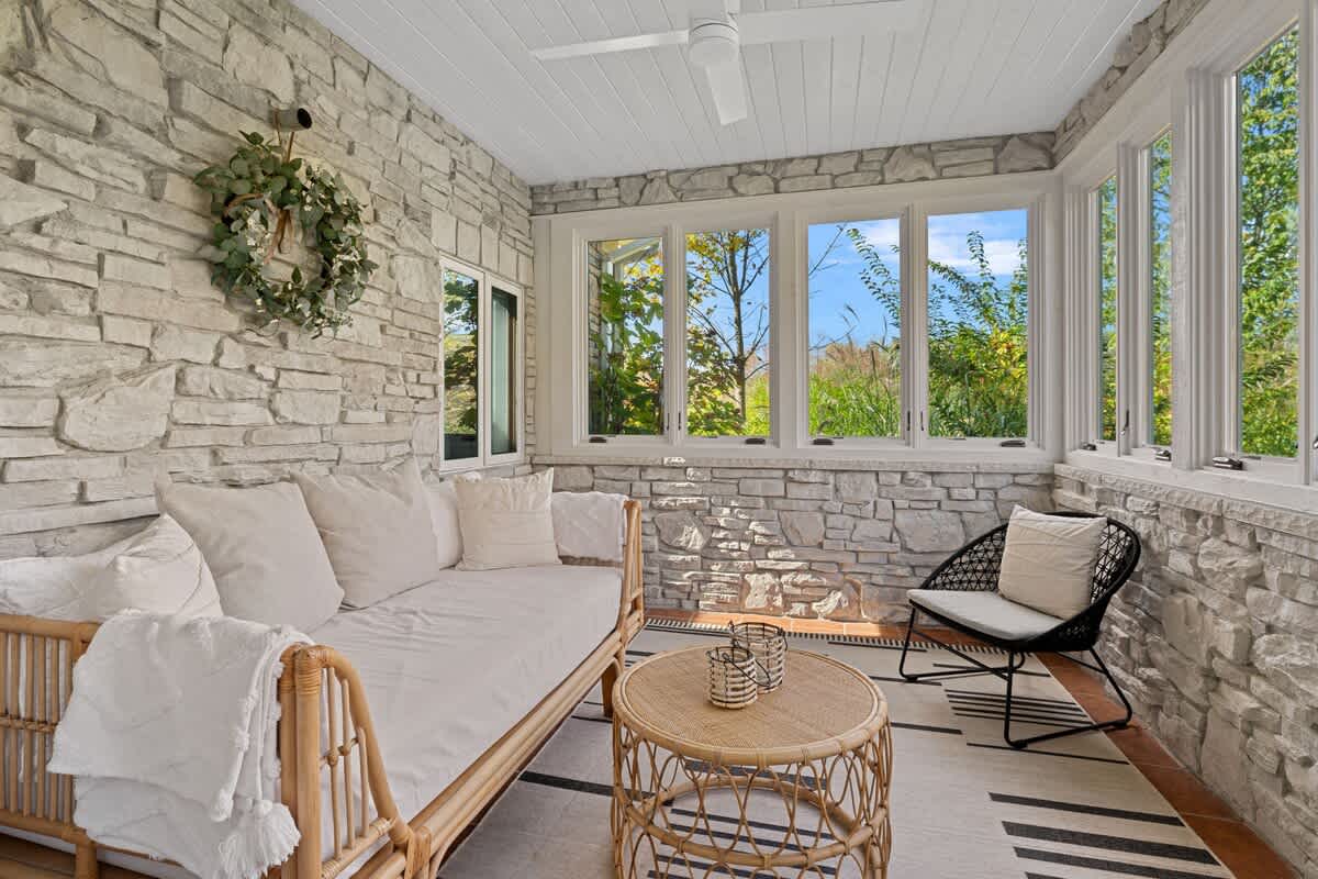 Sun-filled mornings and cozy afternoons—this is what indoor-outdoor living is all about.