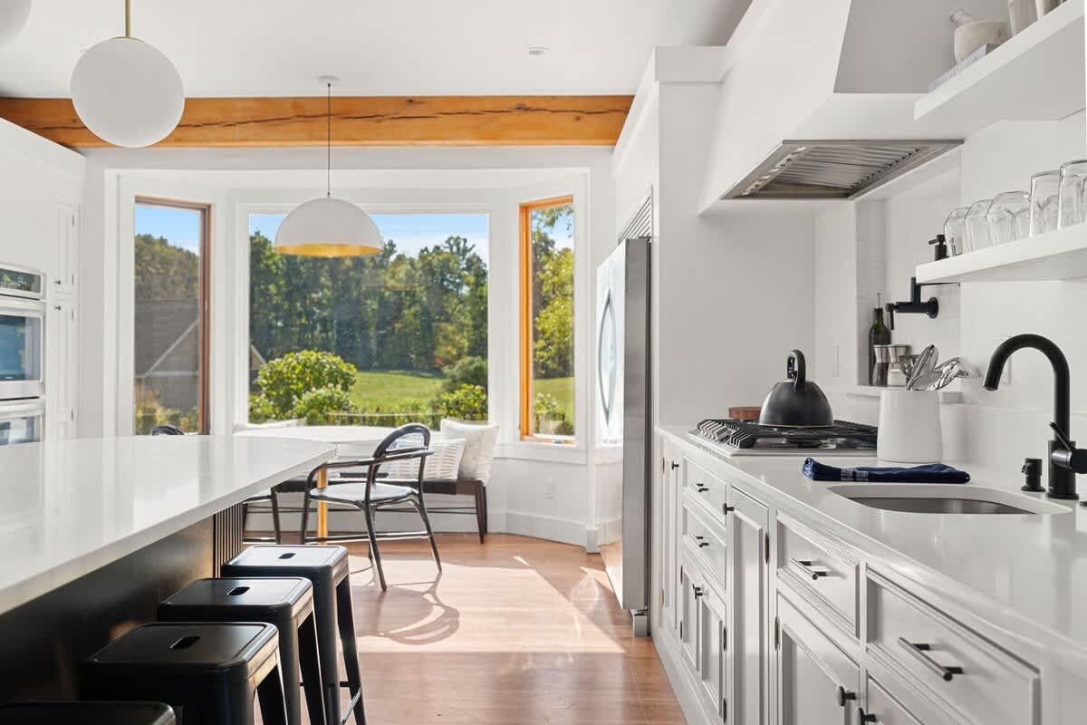 The perfect spot for a quiet breakfast or a mid-morning coffee break.