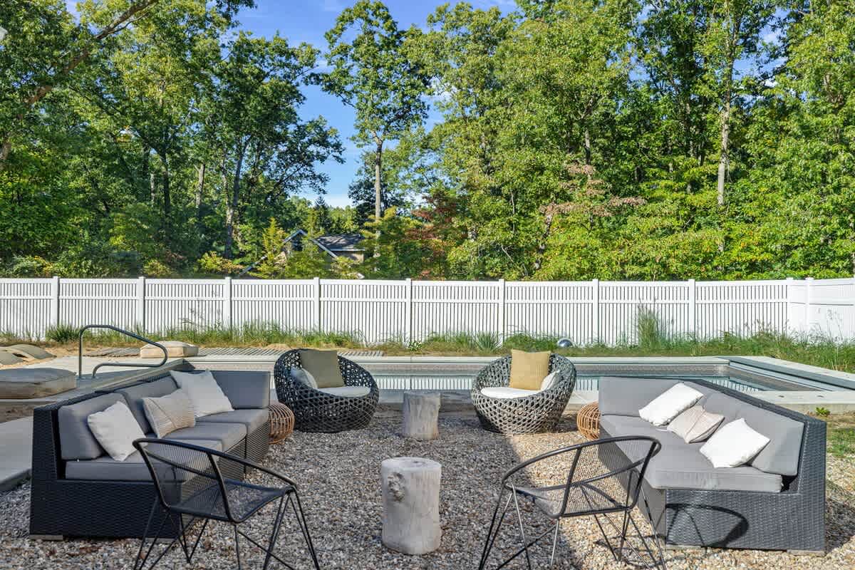 Sundays are for lounging and laughing under the trees. Who's bringing the snacks?