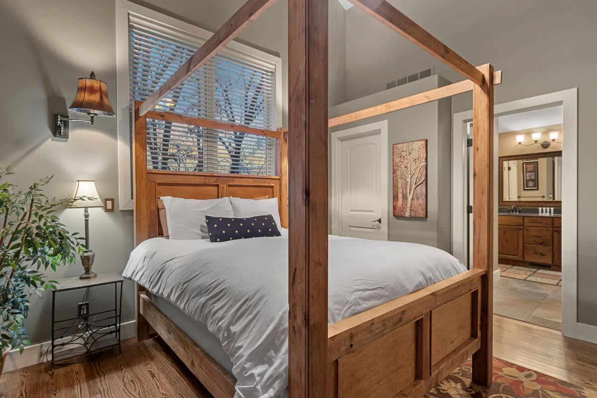 Bedroom 2 is on the upper level & has a queen-size bed.