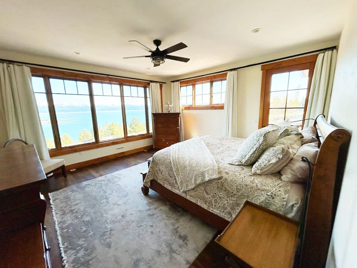 Bedroom 4 is on the upper level & has a queen-size bed.