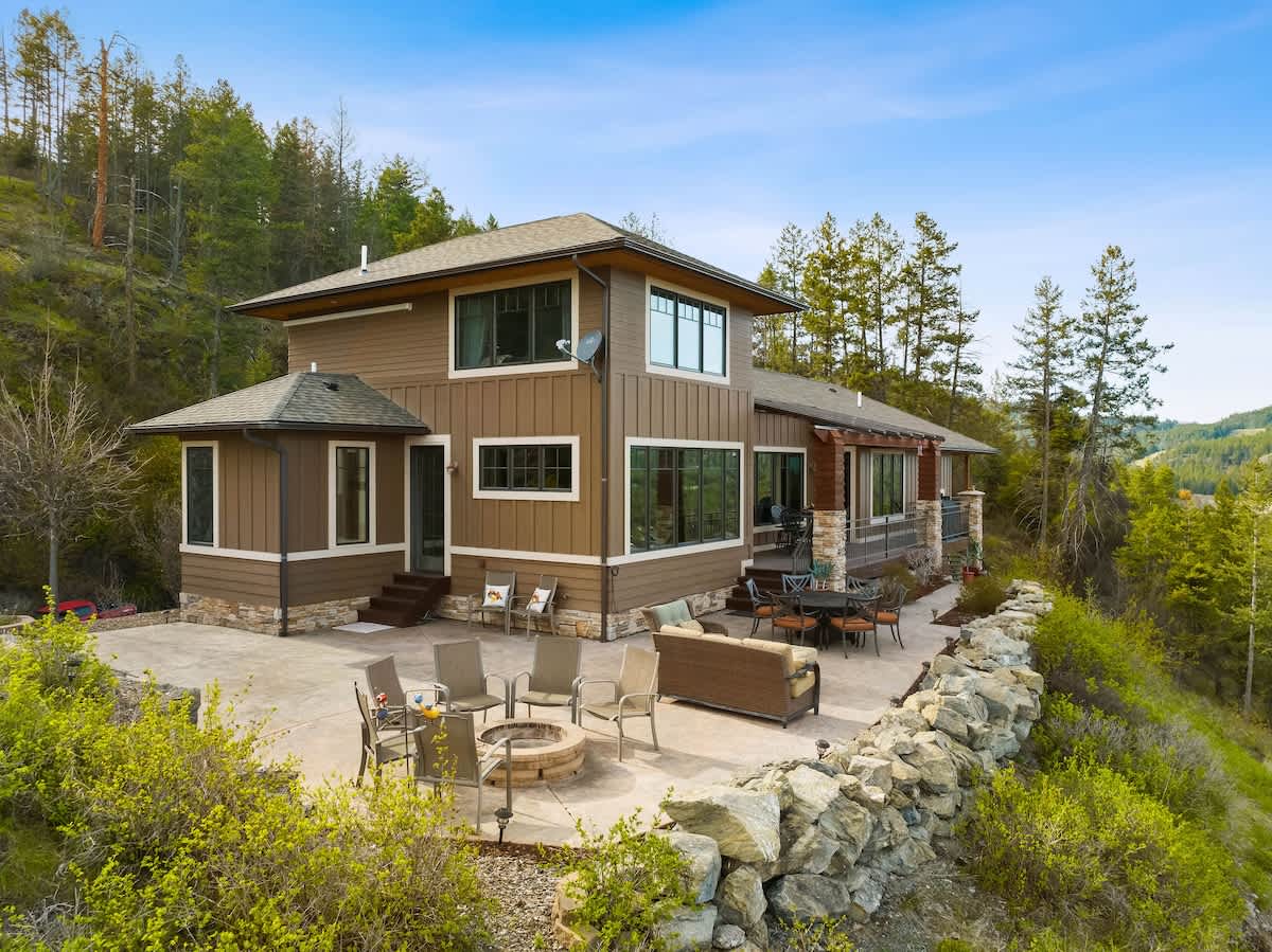 Cozy corners, open skies, and endless vibes.