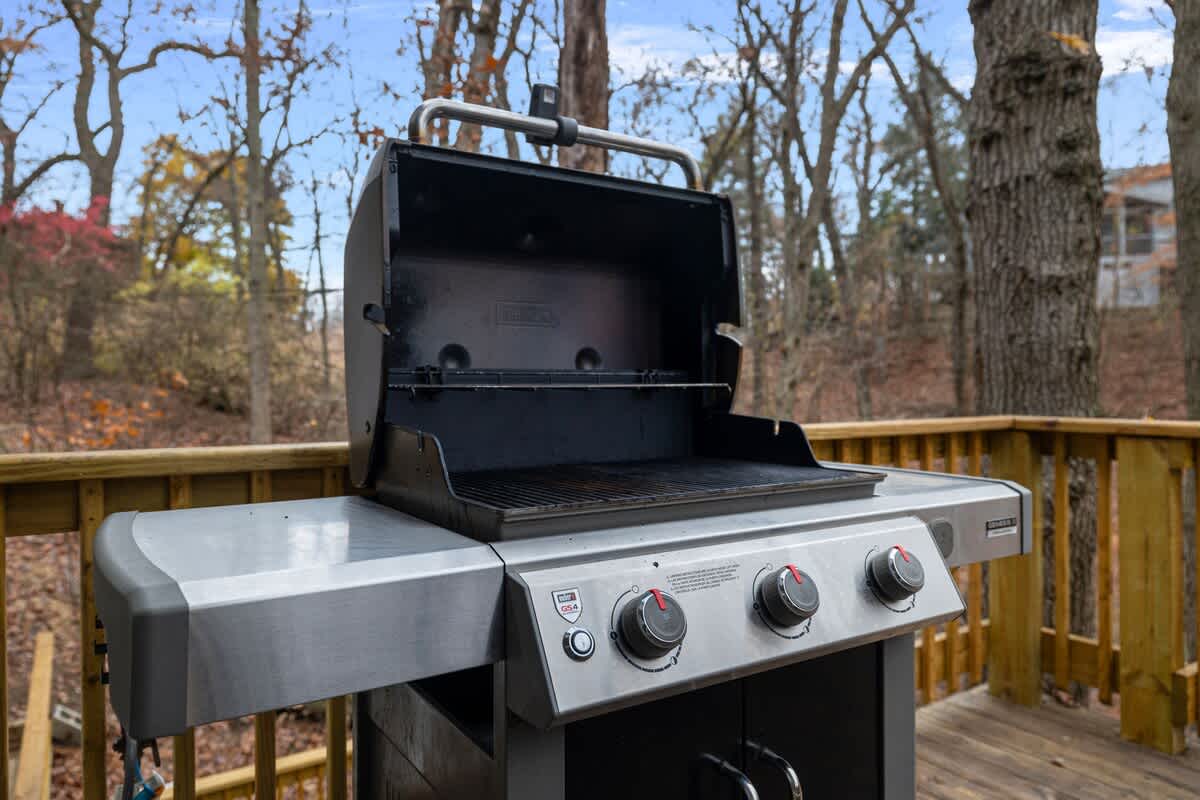 Sizzle, sear, and serve with a view